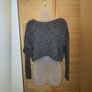 Women's Black and Gray Crop Top Sweater